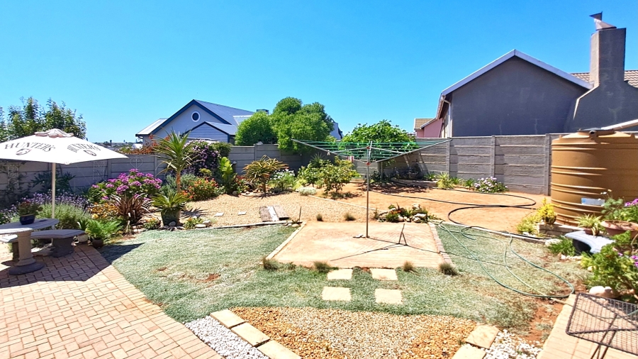 3 Bedroom Property for Sale in Vredenburg Western Cape